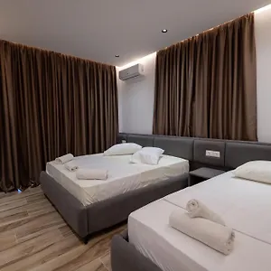 Rest Hour Hotel Ksamil